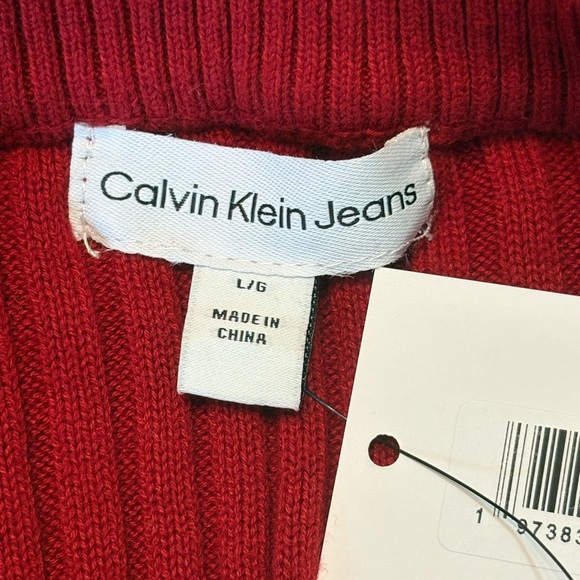 Calvin Klein Cherry Knit Ribbed Sweater size L NWT - Picture 3 of 13